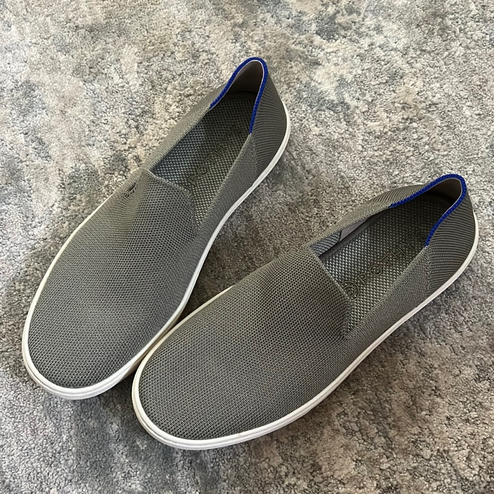 The original slip on sneaker Rothy’s size 8